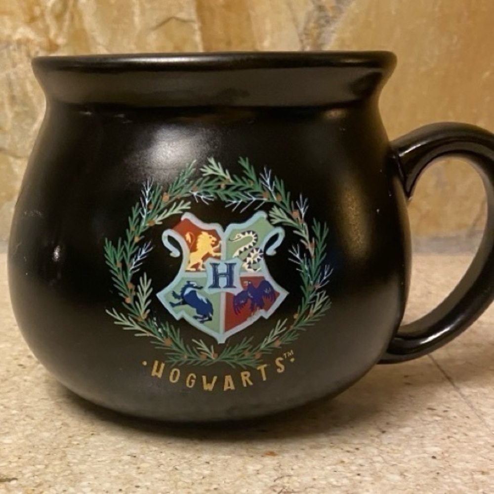 Harry Potter Hogwarts collectible mug